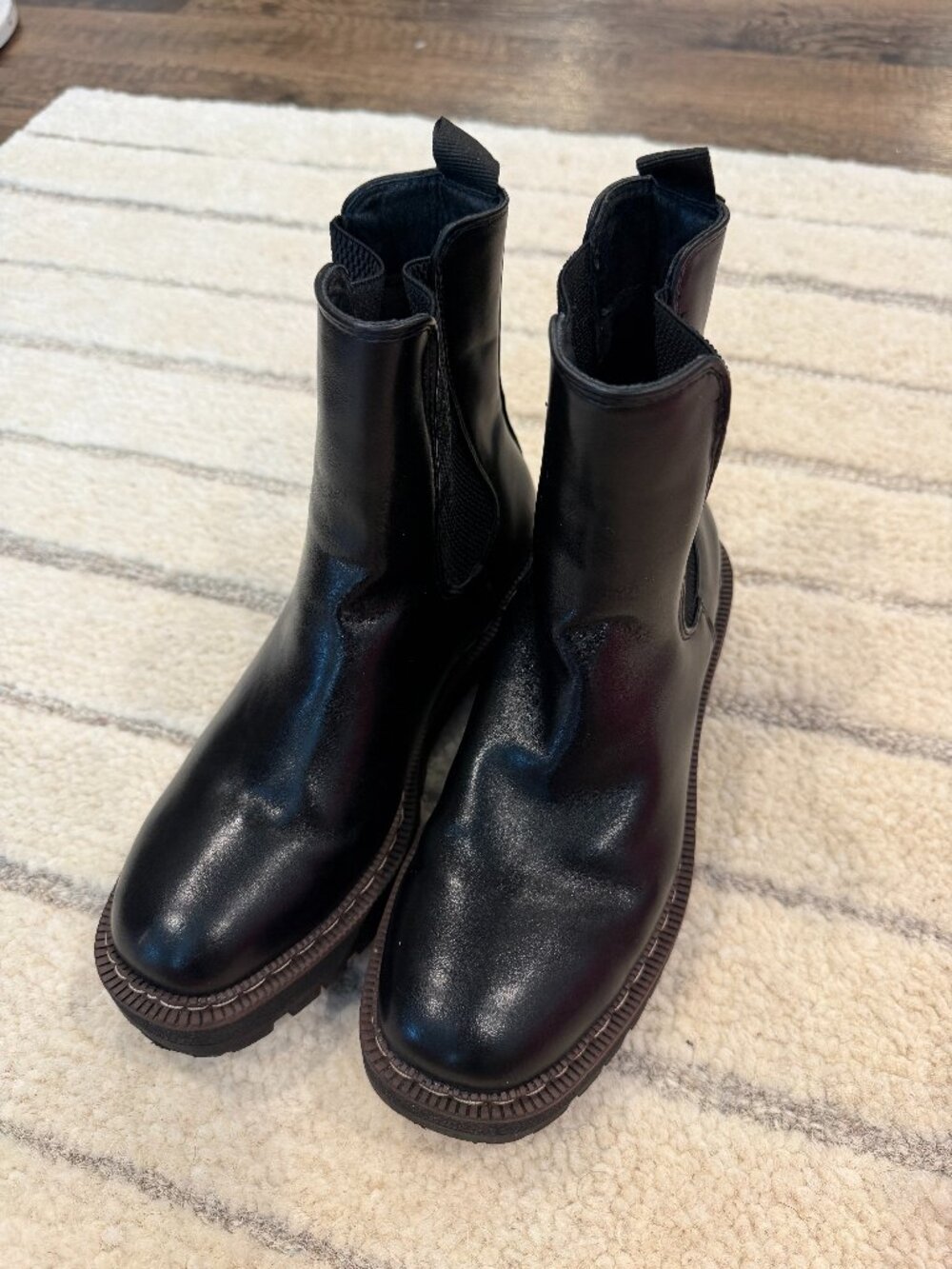 Women's Chelsea Ankle Boots Platform Slip On Chunky Heel Lug Sole Leather Bootie